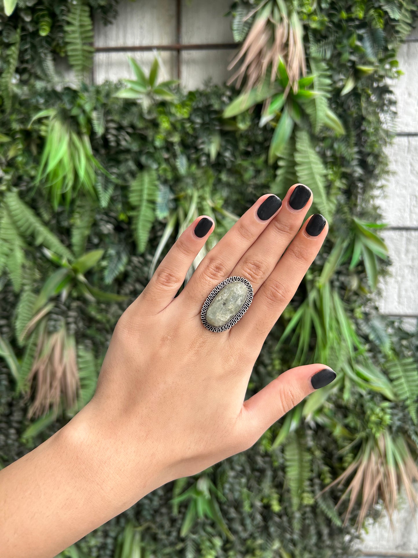 aquamarine raw scalloped ring