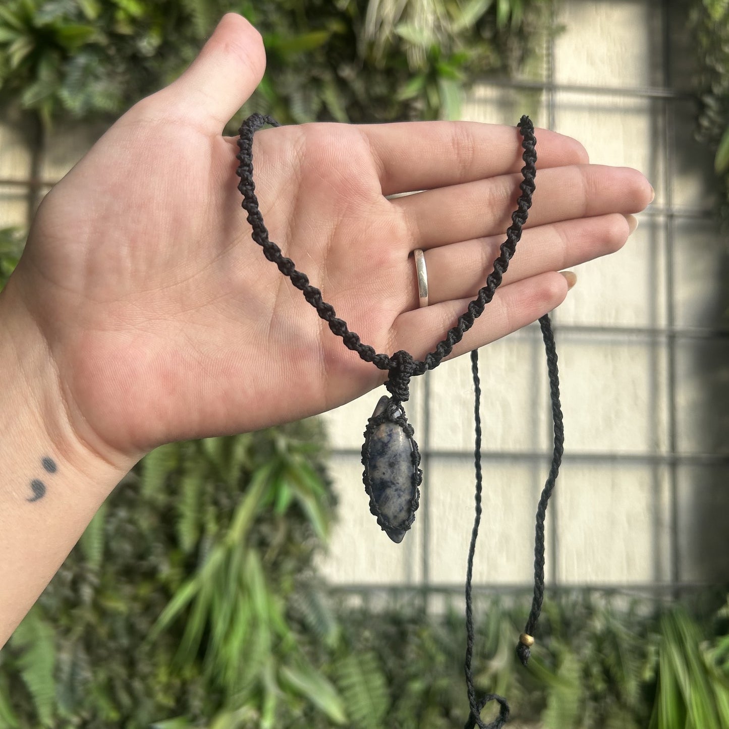 lapis lazuli macrame necklace