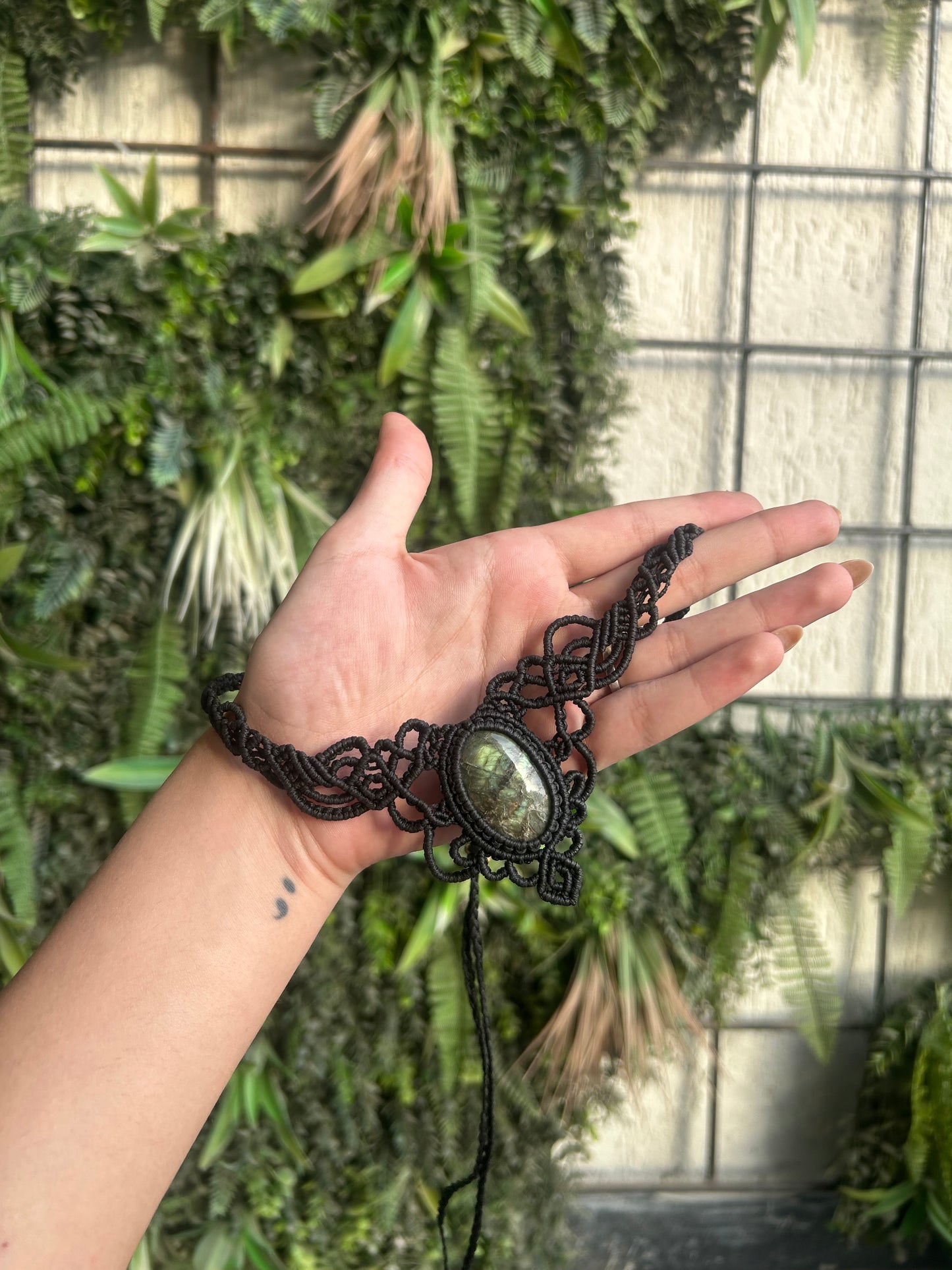 labradorite macrame choker